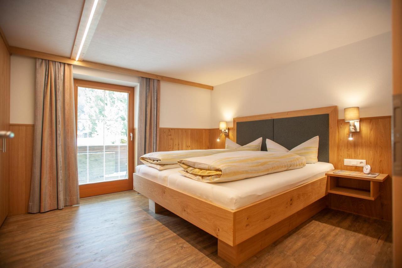 Ferienwohnung Haus Dabaklamm Kals-am Großglockner Exterior foto